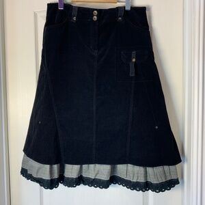 Black Corduroy Skirt Plaid Lining Lace Trim Stretch Size 13/14 Dark Academia